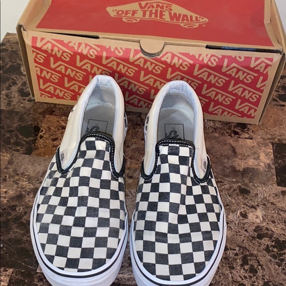 vans classic slip ons mens